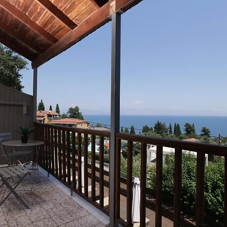 The Summit Escape House *