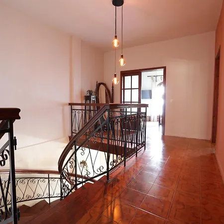 The Summit Escape House * Achílleion