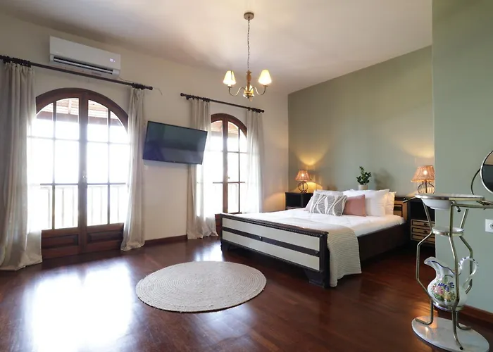 The Summit Escape House * Achilleion