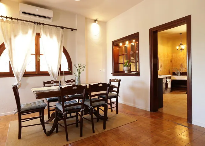 The Summit Escape House * Achilleion