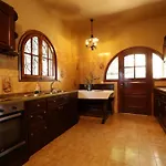 The Summit Escape House Achílleion