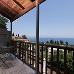The Summit Escape House *